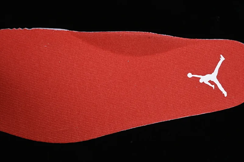 All Categories Air Jordan Jordan Series Basketball Shoes Air Jordan 4 Charizard x Jordan Air Jordan 4 Retro AJ4 Joe 4 Charizard Joint Customized Basketball Shoes AQ9129-105